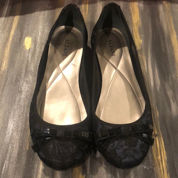 Alfani Ballet Flats - Picture 3 of 12